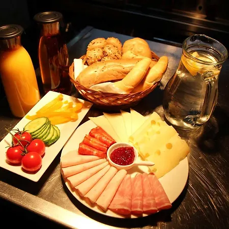 Hotel Bohemia 3*